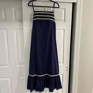 Vineyard Vines beautiful navy dress